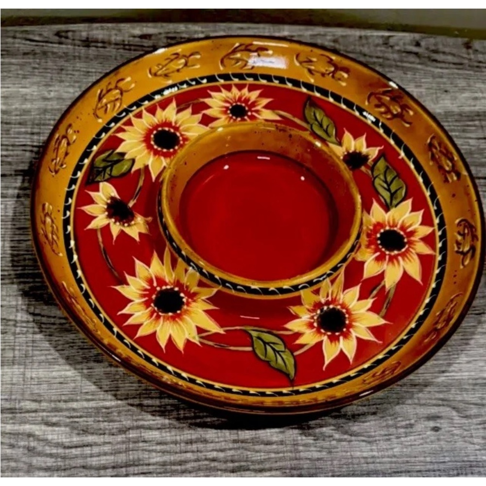 Pier 1 RETIRED Chip/Veggie & Dip Plate Hand Painted Terracotta Sunflower Design